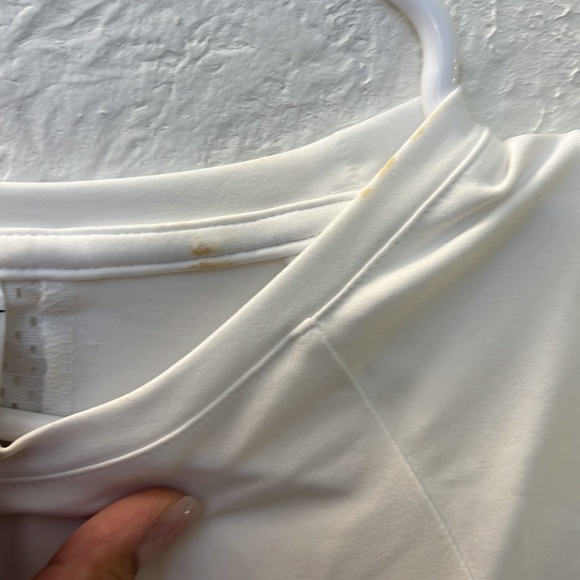 Adidas white work out top XL - Picture 3 of 3